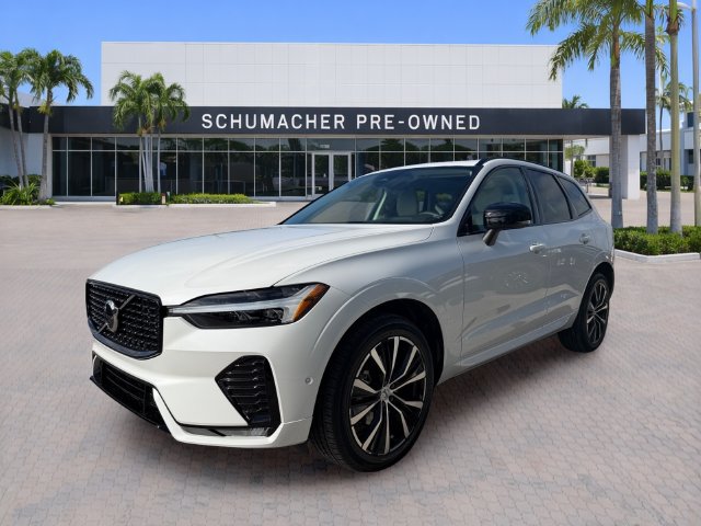 Certified 2024 Volvo XC60 B5 Plus w/ Protection Package AWD/4WD image 3