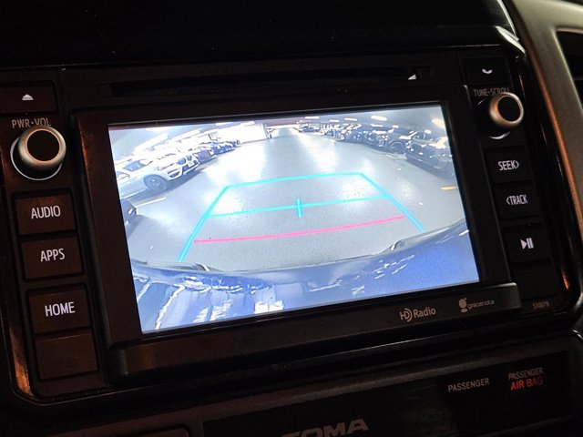 Used 2015 Toyota Tacoma PreRunner w/ SR5 Package RWD image 13