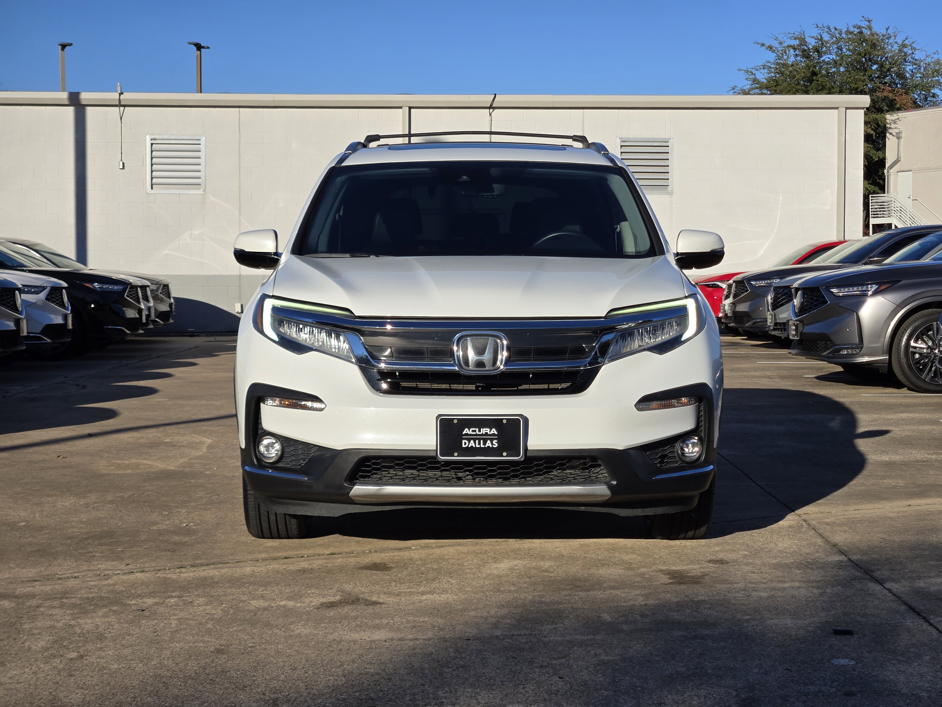 Used 2020 Honda Pilot Touring image 3
