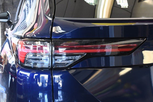 New 2026 Mitsubishi Outlander SE AWD/4WD image 19