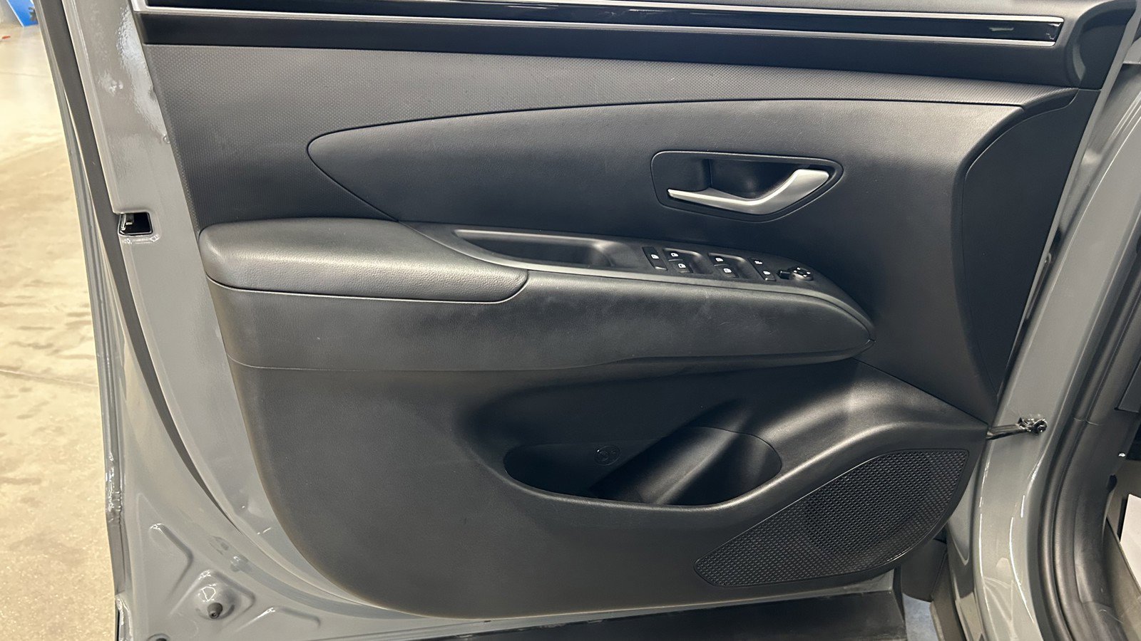 Used 2022 Hyundai Santa Cruz SEL Premium image 11