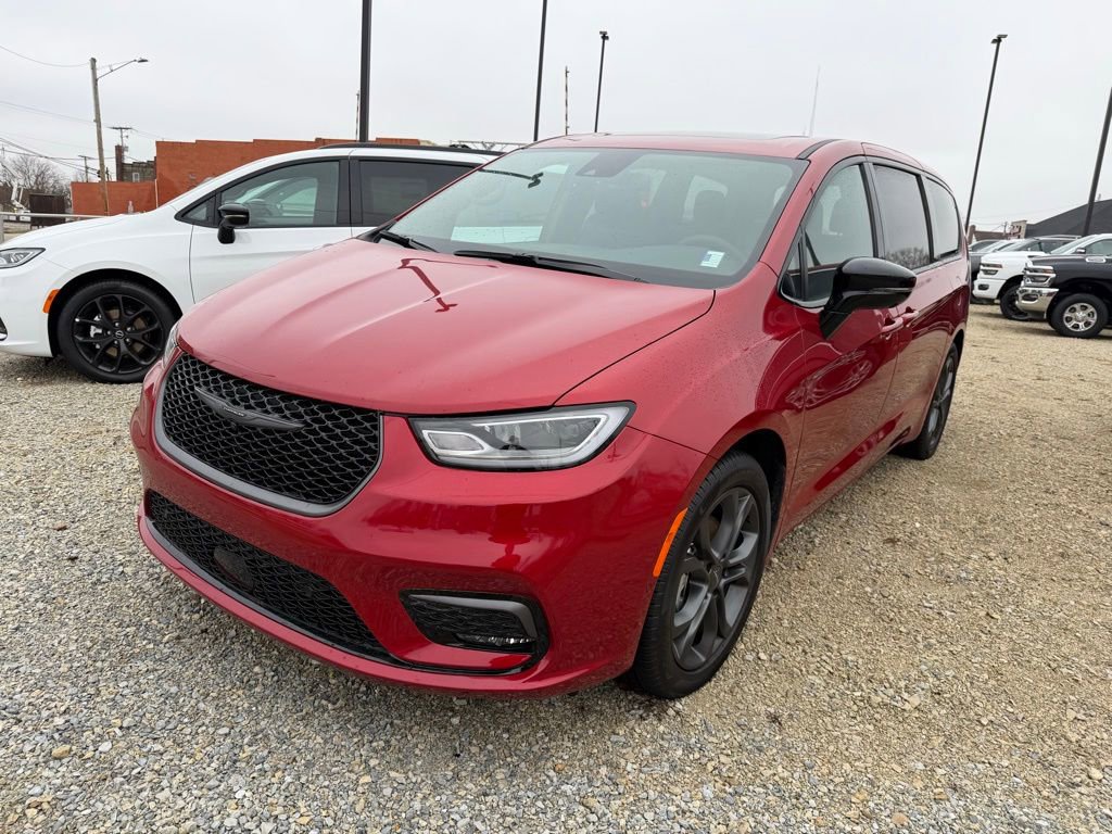 New 2026 Chrysler Pacifica Select FWD image 7