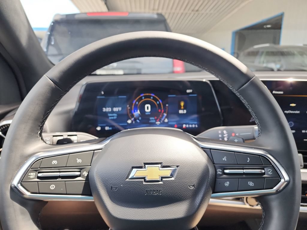 Certified 2026 Chevrolet Equinox LT FWD image 18