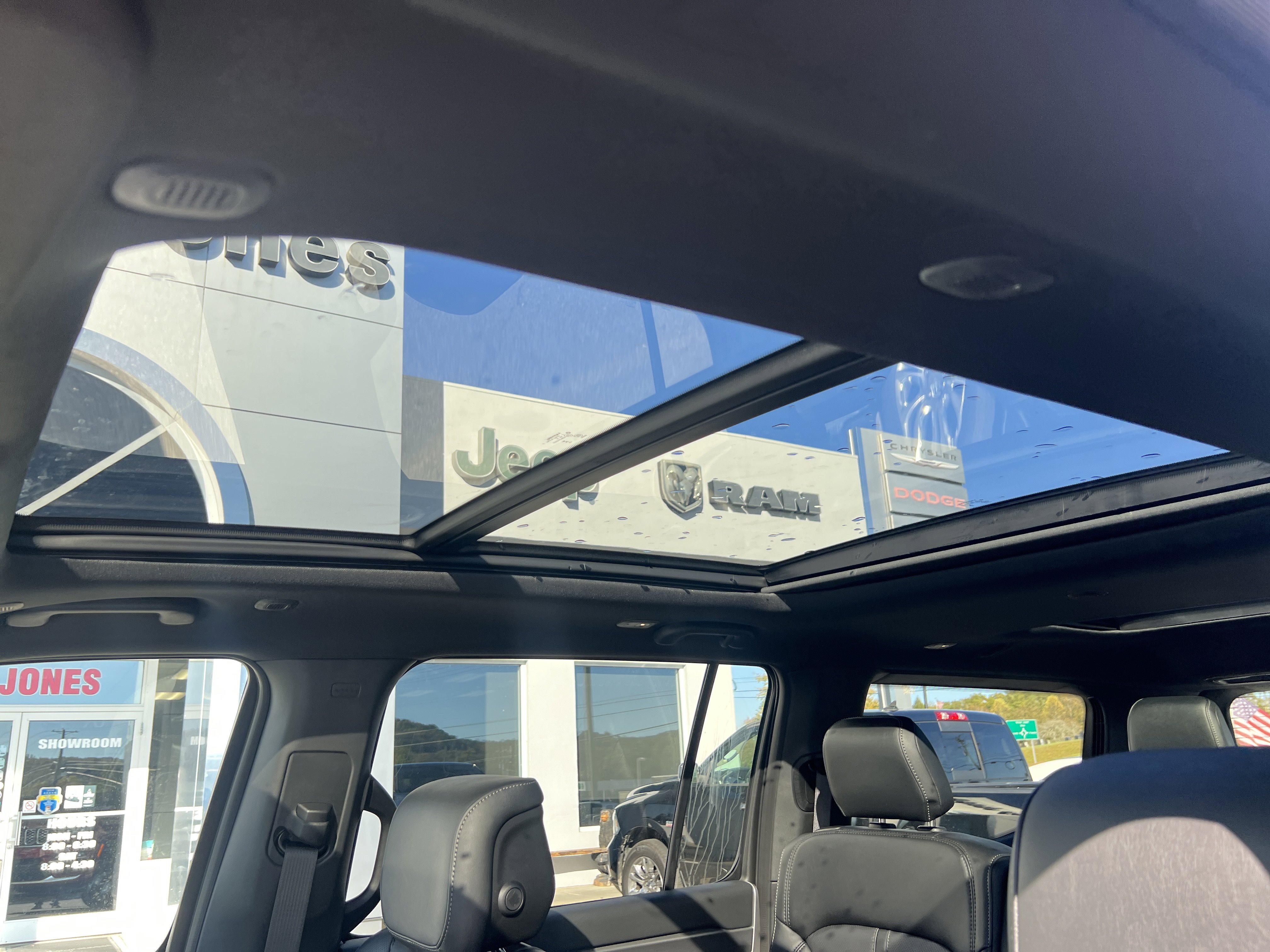 New 2025 Jeep Wagoneer Series II image 34