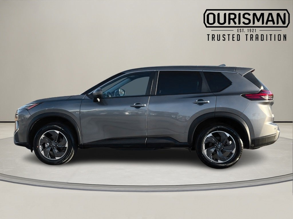 Used 2024 Nissan Rogue SV image 3