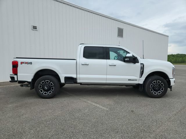 Used 2024 Ford F250 Platinum w/ FX4 Off-Road Package image 9