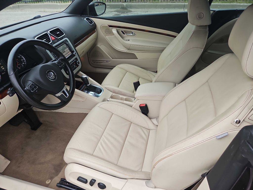 Used 2012 Volkswagen Eos Lux FWD image 10