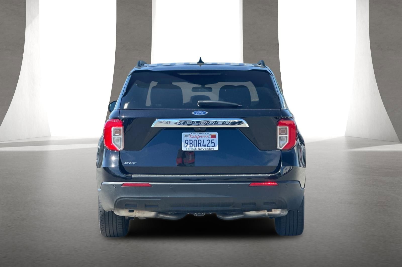 Used 2022 Ford Explorer XLT RWD image 5