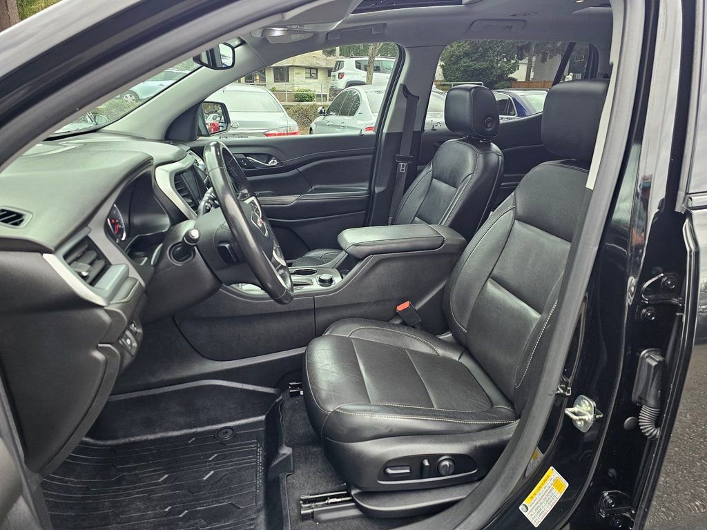 Used 2019 GMC Acadia SLT w/ Black Edition image 21