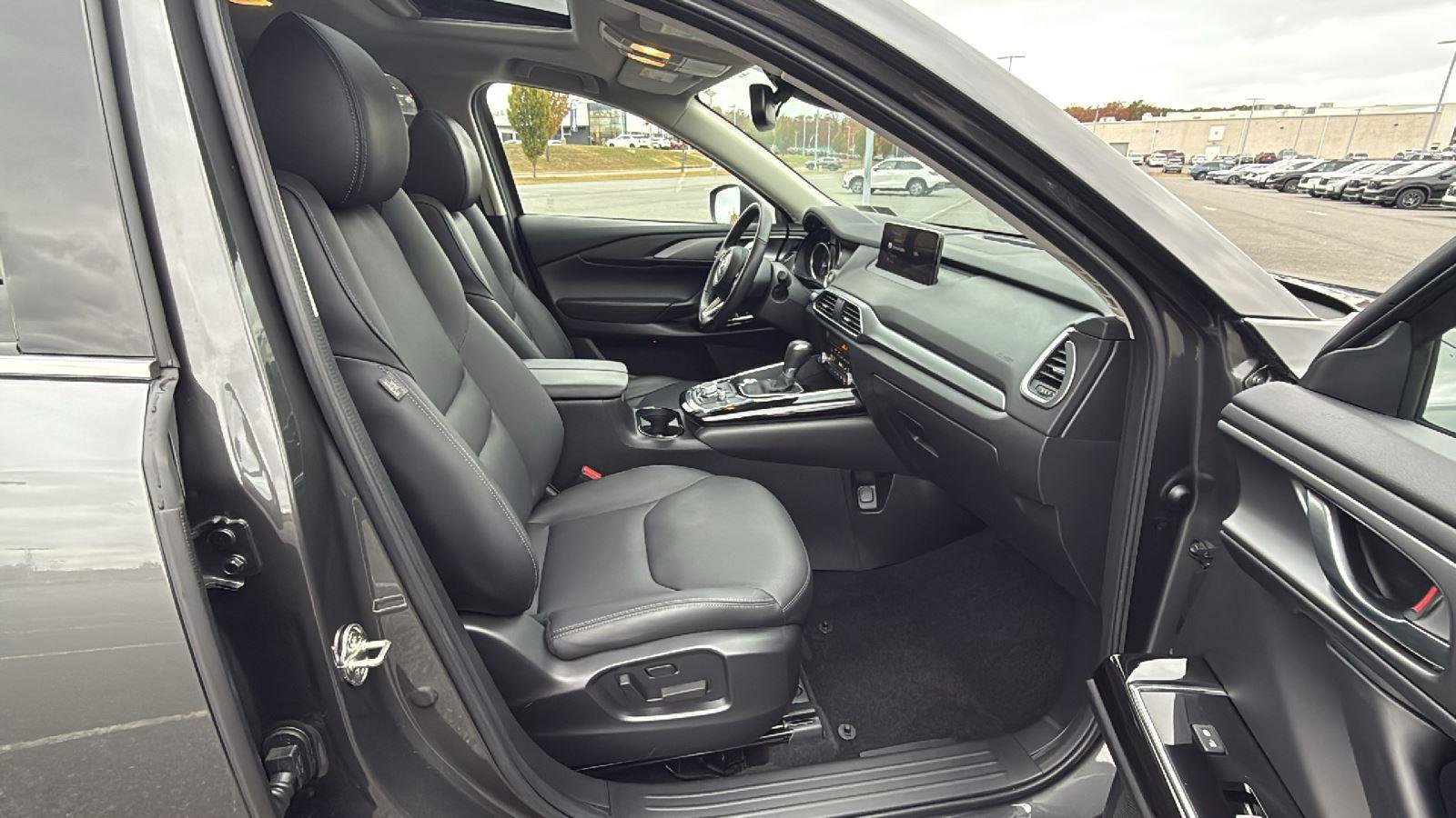 Used 2023 MAZDA CX-9 Touring image 18