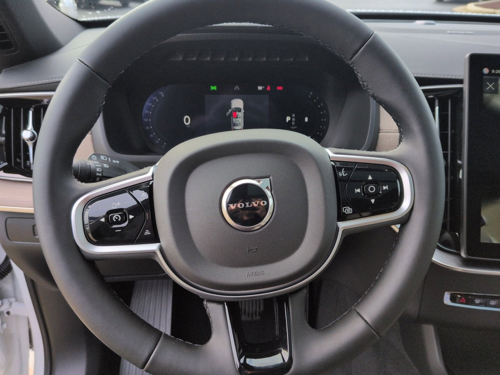 New 2026 Volvo XC90 B6 Plus w/ Protection Package Premier image 16