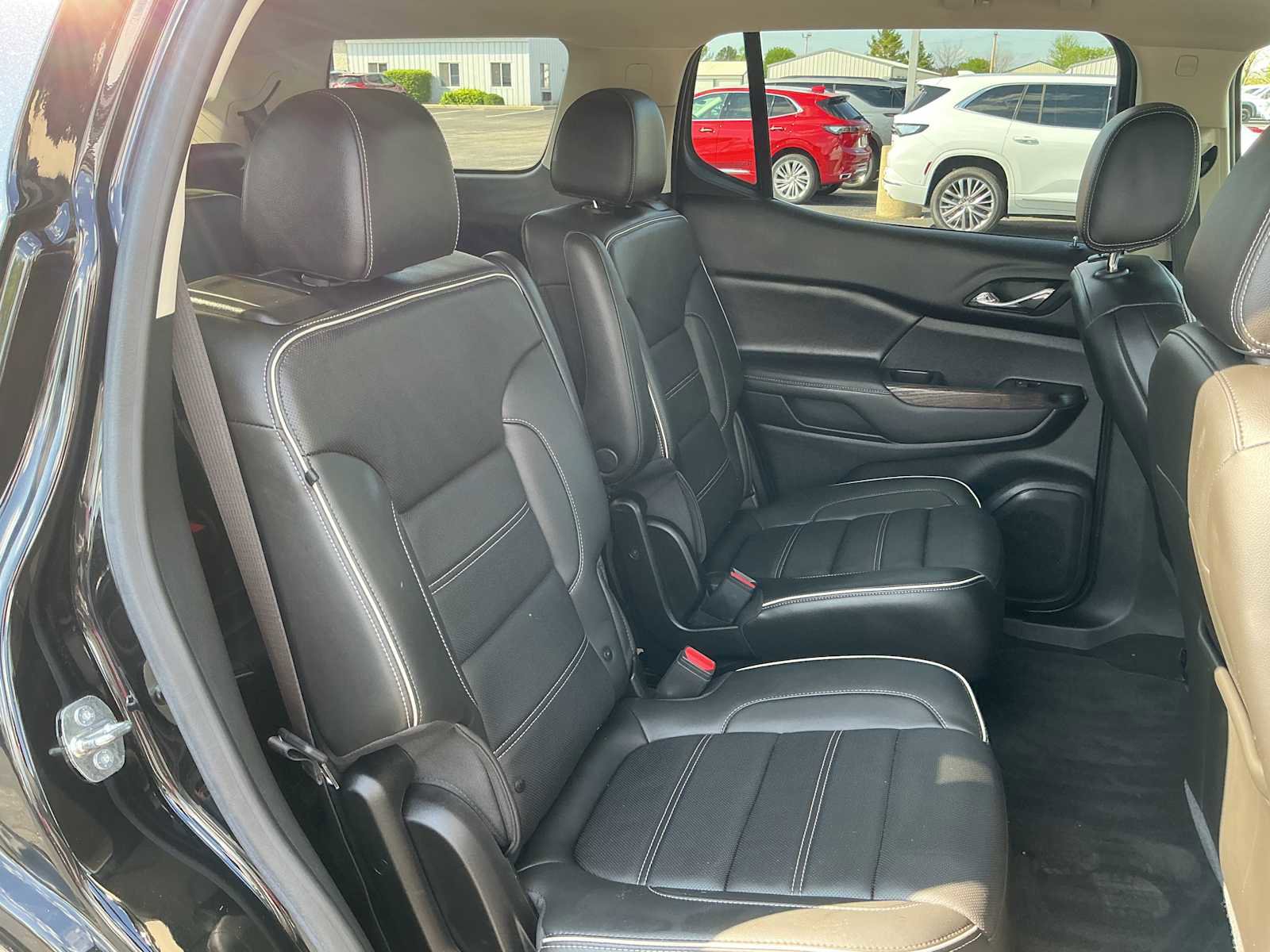 Used 2023 GMC Acadia Denali w/ Denali Ultimate Package AWD/4WD image 25