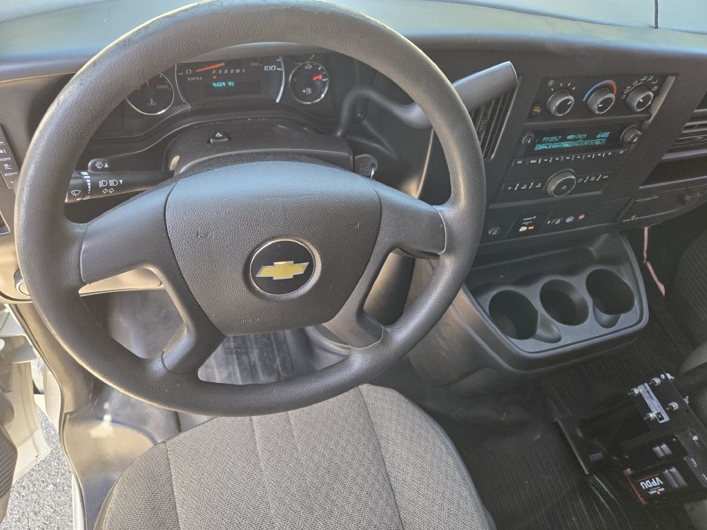 Used 2020 Chevrolet Express 2500 RWD image 28