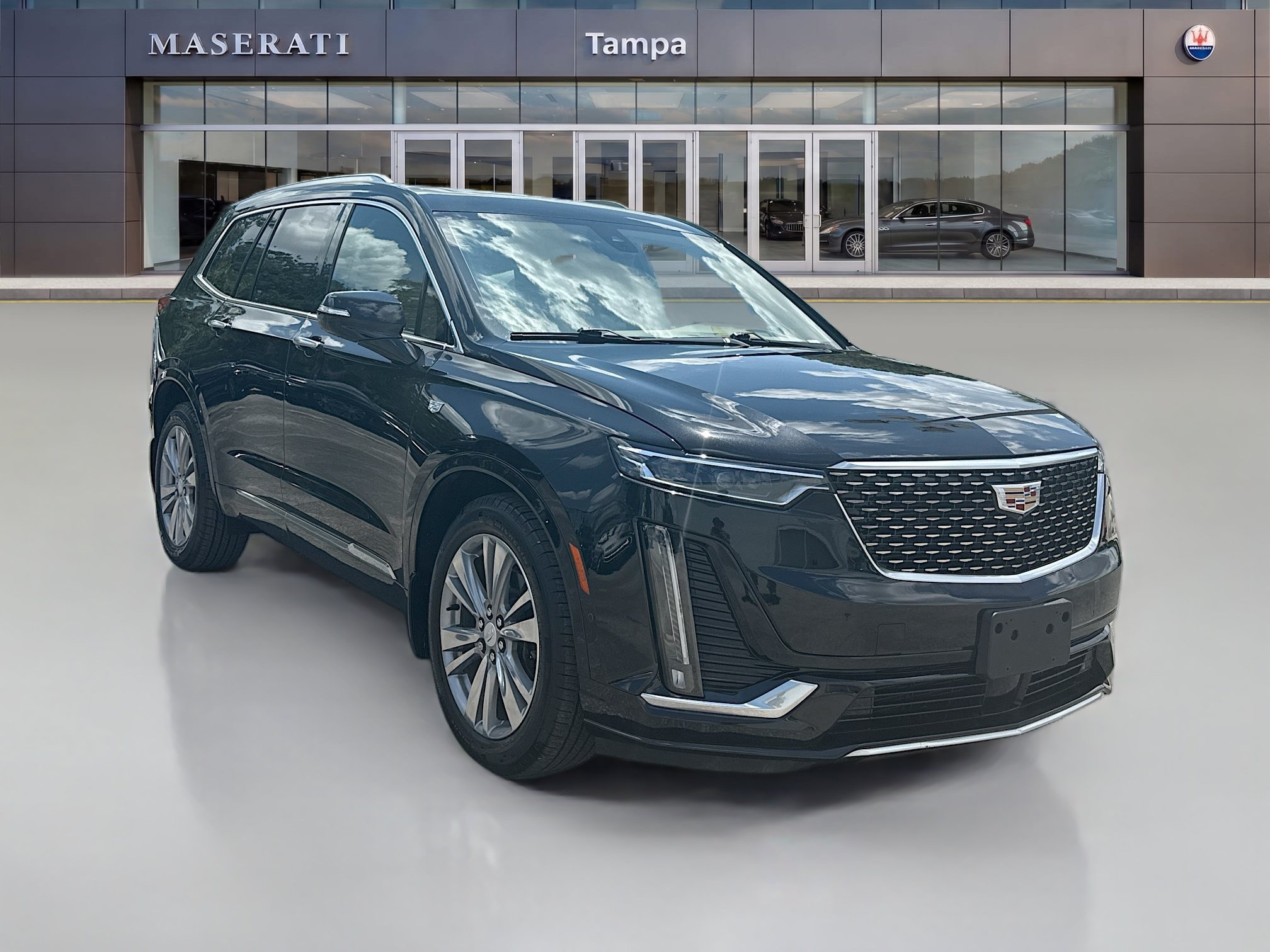 Used 2024 Cadillac XT6 Premium Luxury w/ Platinum Package AWD/4WD image 1