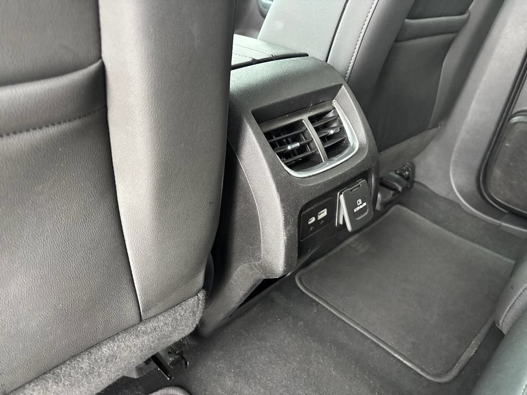 Used 2019 Chevrolet Blazer LT w/ Sound & Technology Package FWD image 23