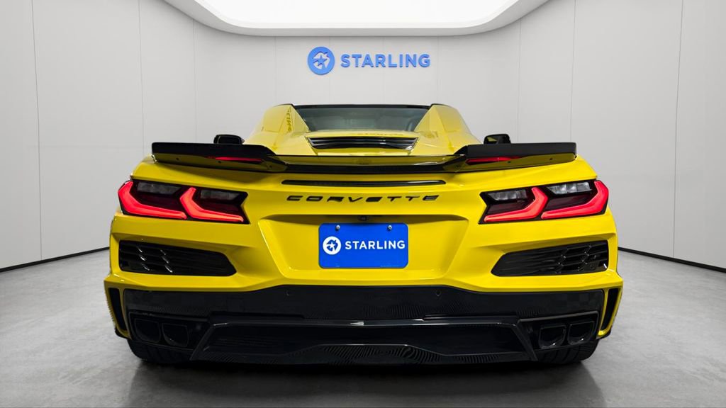 Used 2025 Chevrolet Corvette E-Ray w/ Stealth Interior Trim Package AWD/4WD image 10