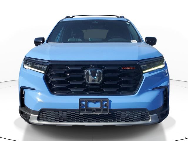 Used 2023 Honda Pilot TrailSport image 2
