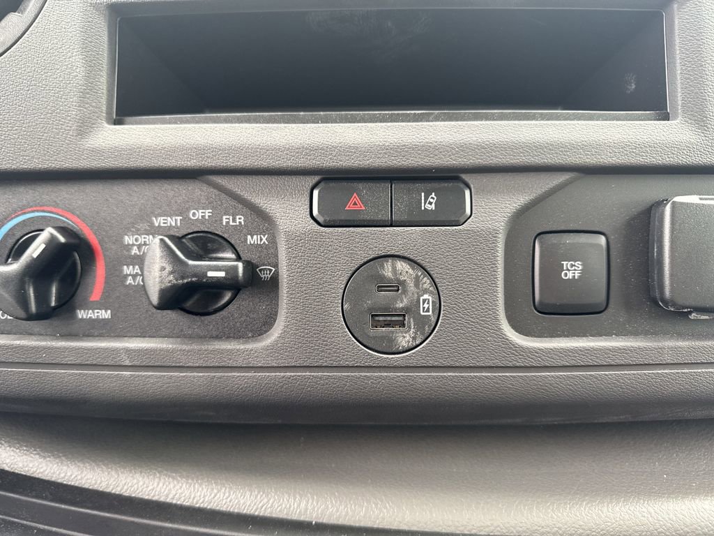 New 2025 Ford E-450 and Econoline 450 Super Duty w/ Driver's Safety Package image 21