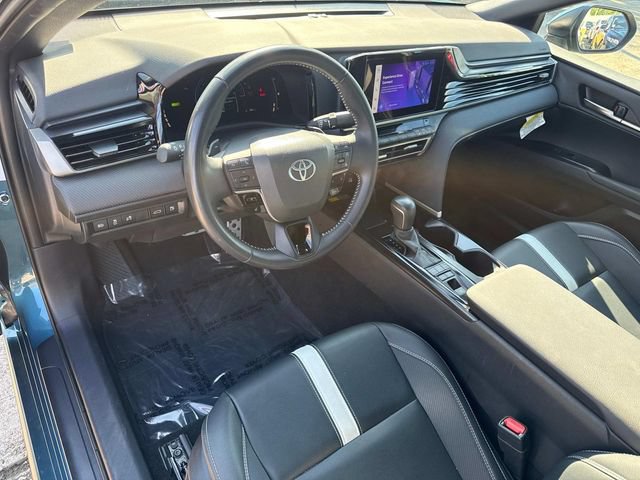 Used 2025 Toyota Camry SE w/ Convenience Package FWD image 24