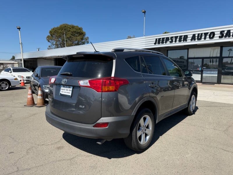 Used 2014 Toyota RAV4 XLE FWD image 5