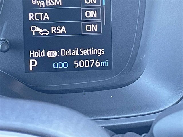 Used 2022 Toyota Corolla Cross LE image 30