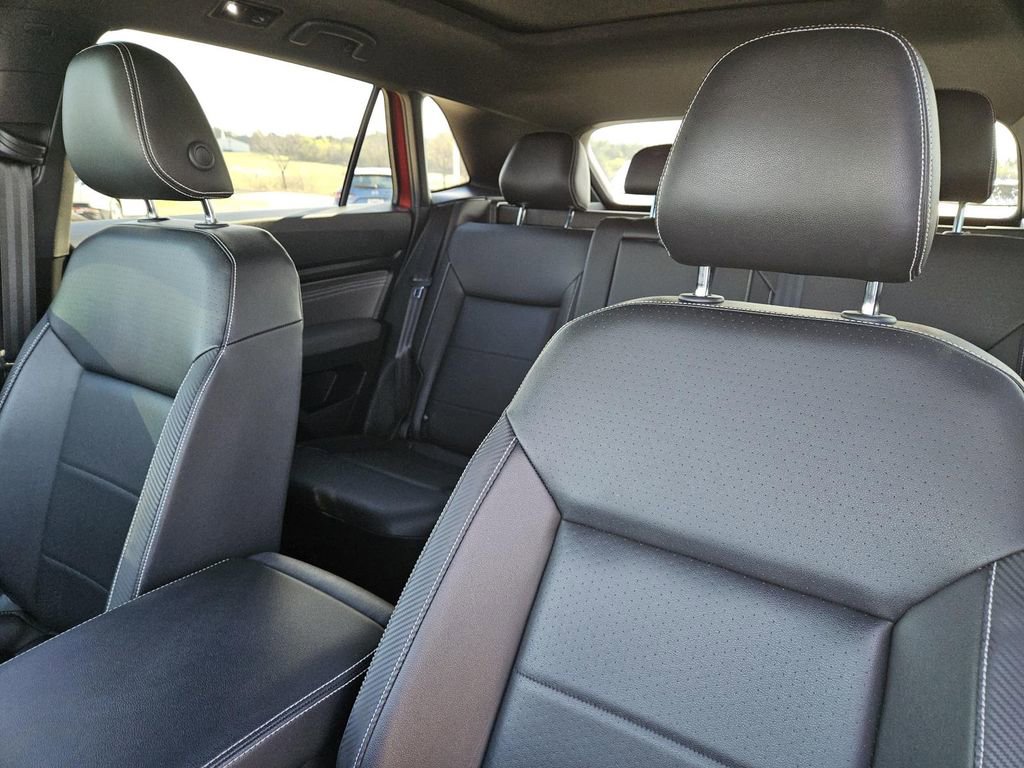 Used 2021 Volkswagen Atlas Cross Sport SE w/ Panoramic Sunroof Package image 21