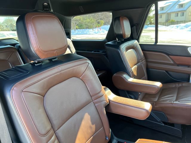 Used 2024 Lincoln Navigator Reserve image 32