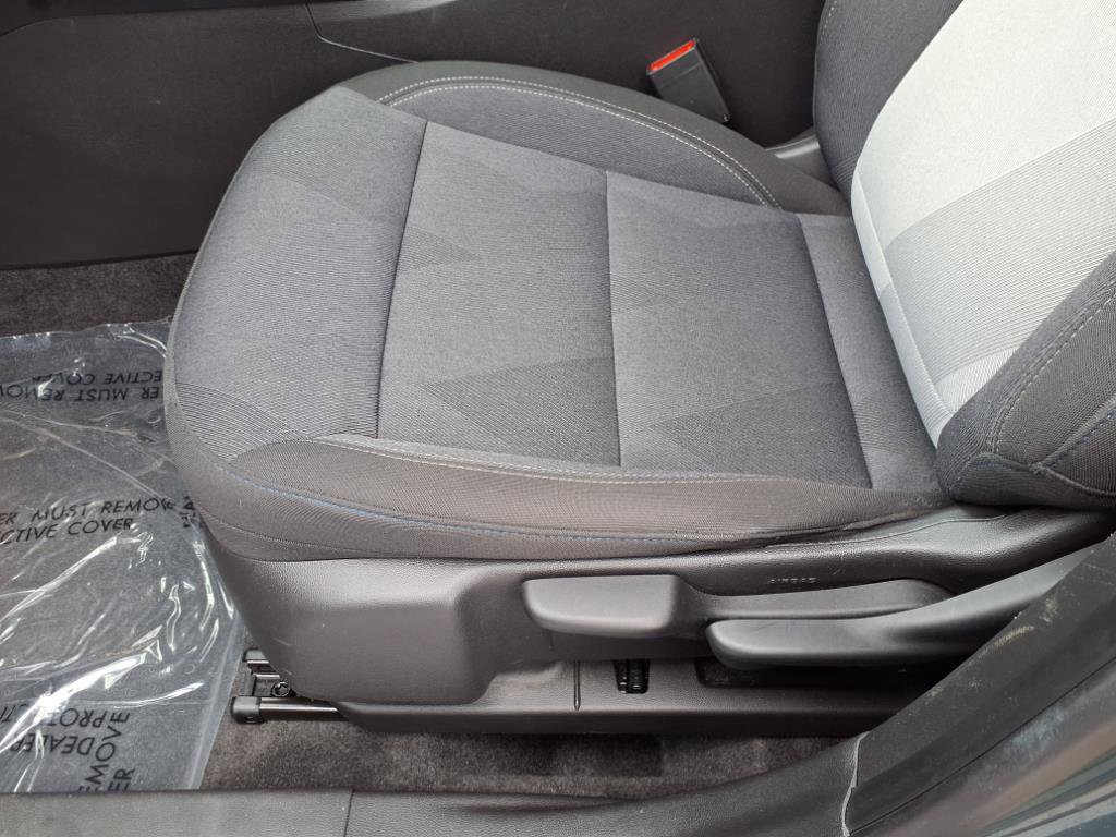 Used 2025 Chevrolet Trax LS w/ LS Convenience Package image 21