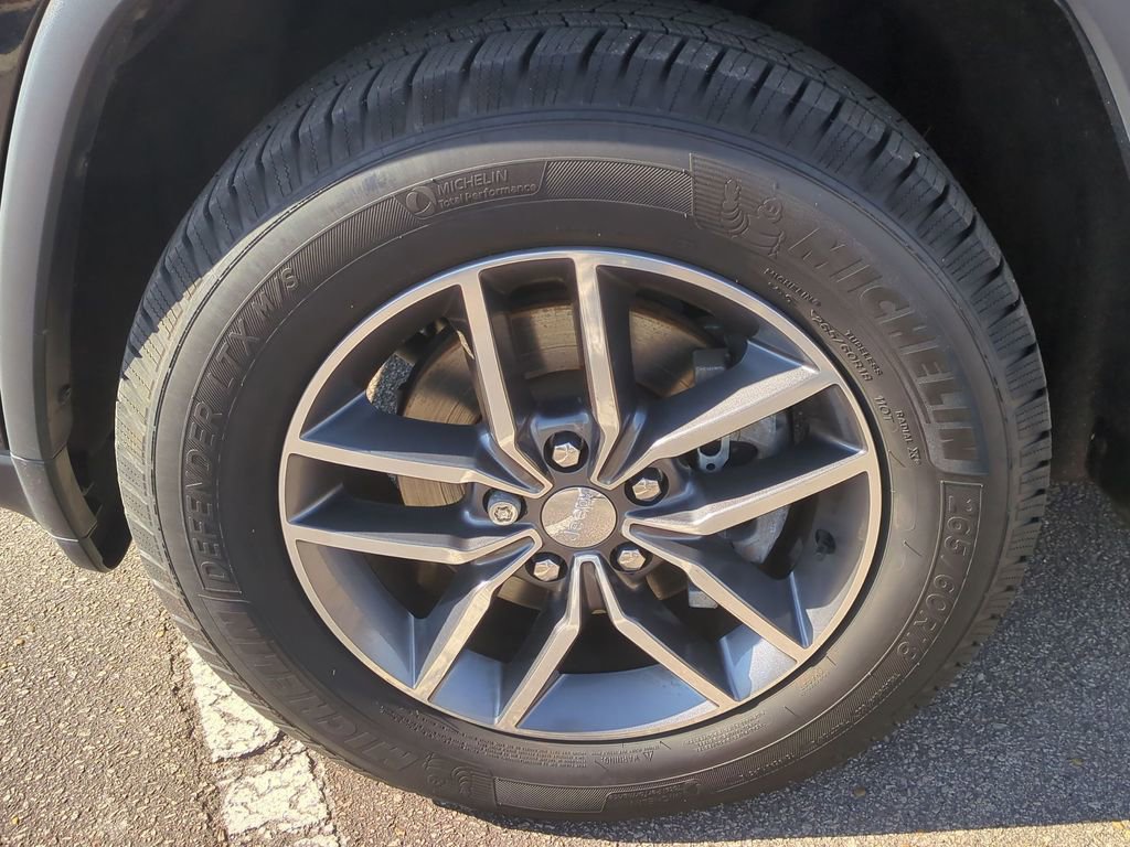 Used 2018 Jeep Grand Cherokee Limited w/ Trailer Tow Group IV image 10