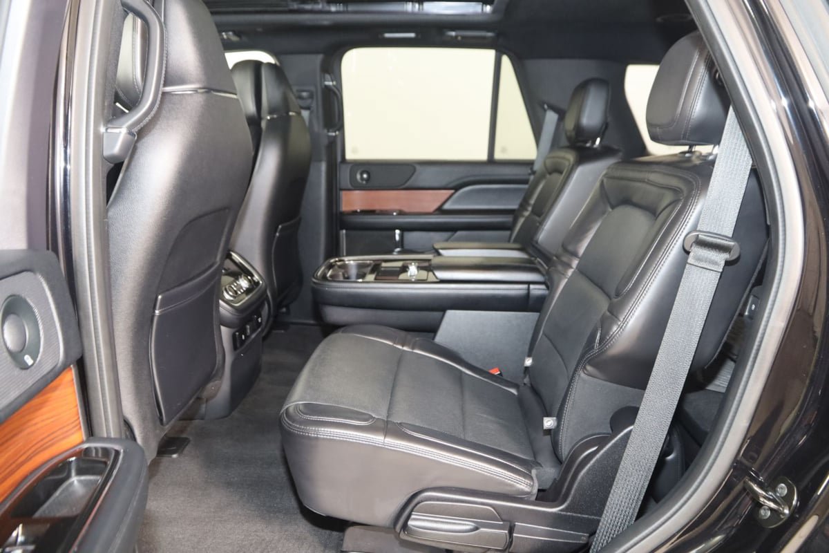 Used 2020 Lincoln Navigator Reserve AWD/4WD image 48
