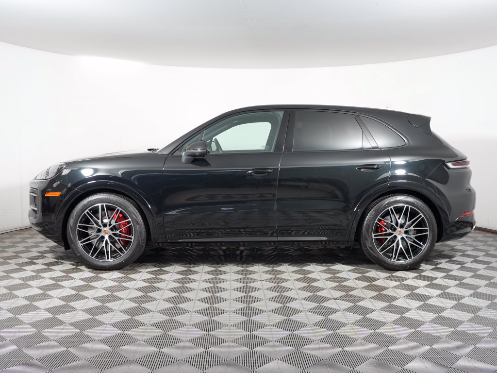 New 2026 Porsche Cayenne S AWD/4WD image 2