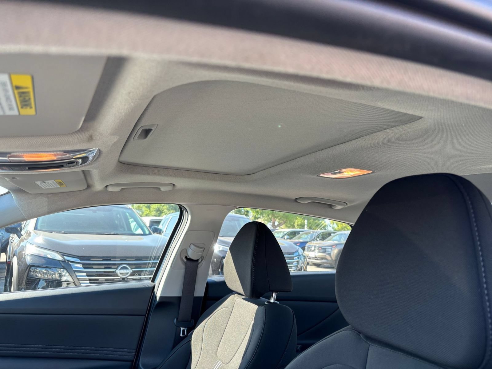 Used 2025 Hyundai Elantra SEL FWD image 29