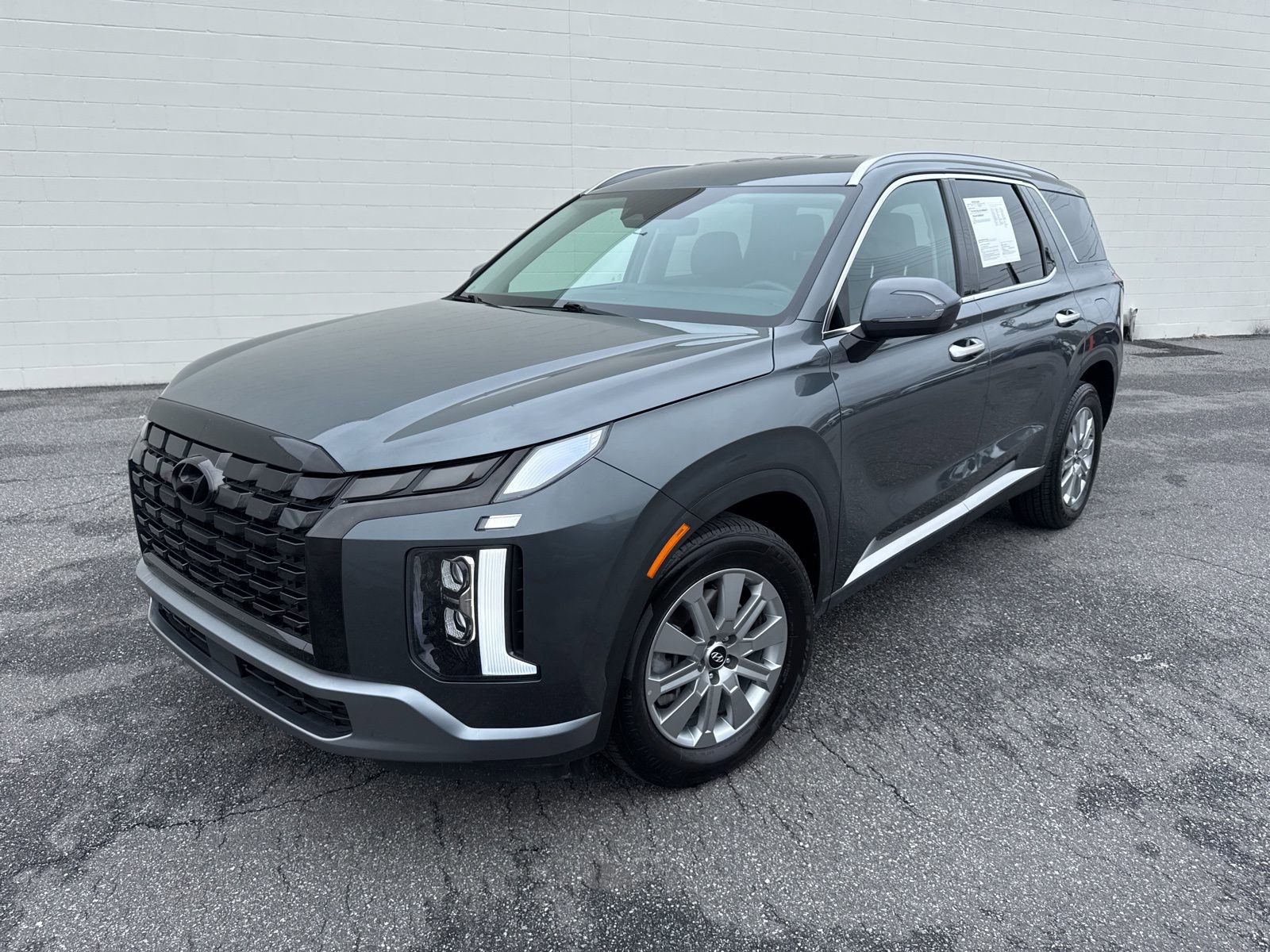 Used 2025 Hyundai Palisade SEL image 1