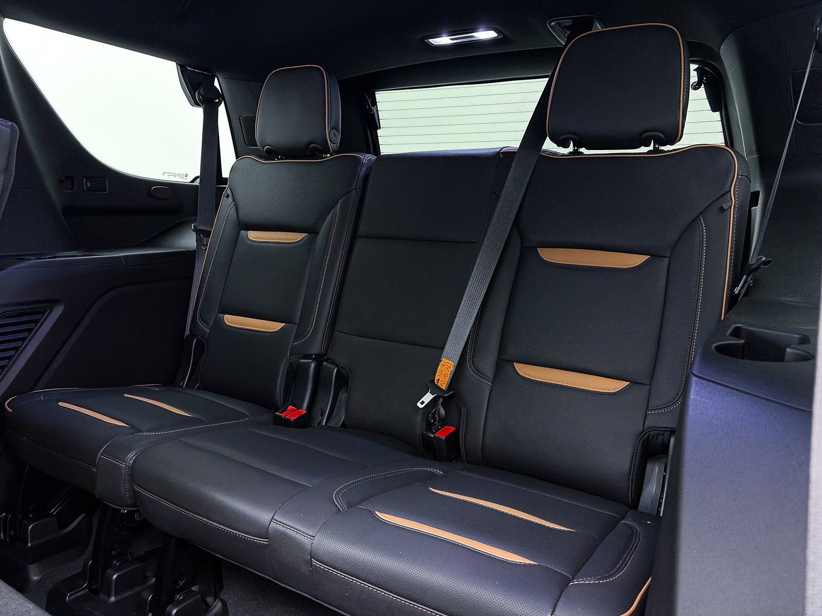 Used 2023 GMC Yukon AT4 w/ AT4 Premium Plus Package image 37