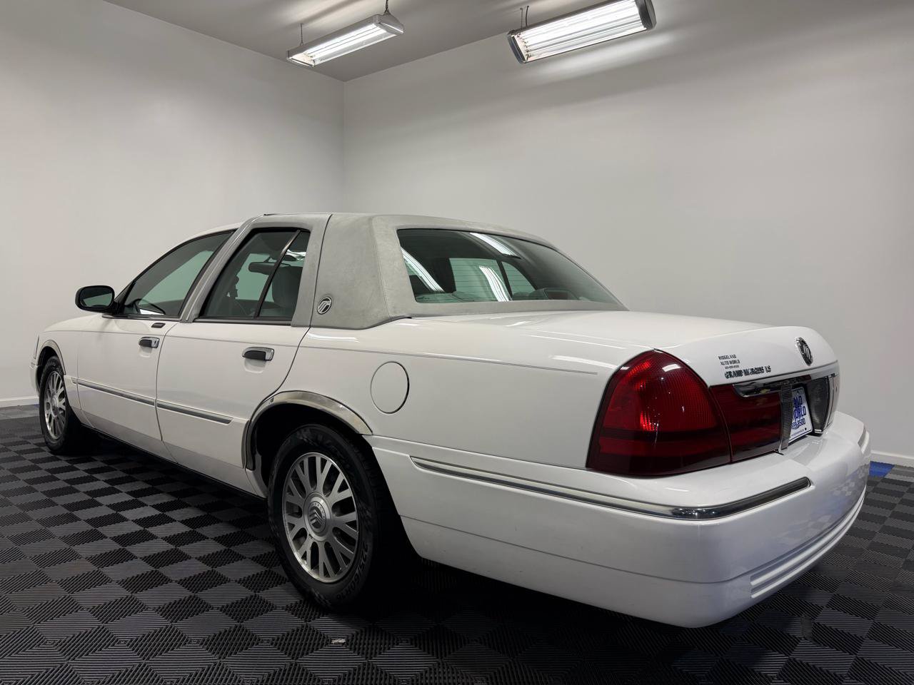 Used 2003 Mercury Grand Marquis LS RWD image 10