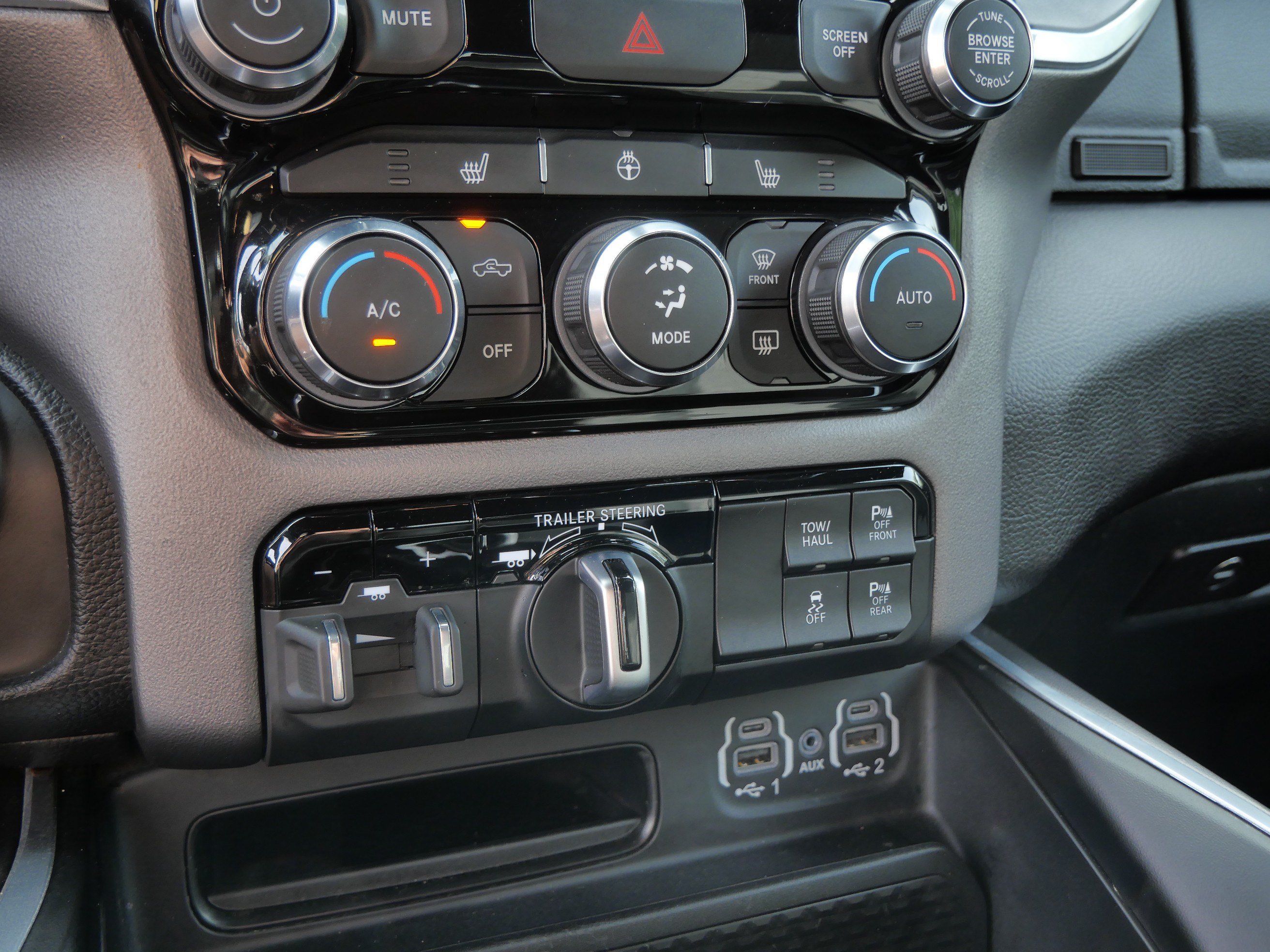 Used 2022 RAM 1500 Big Horn AWD/4WD image 24