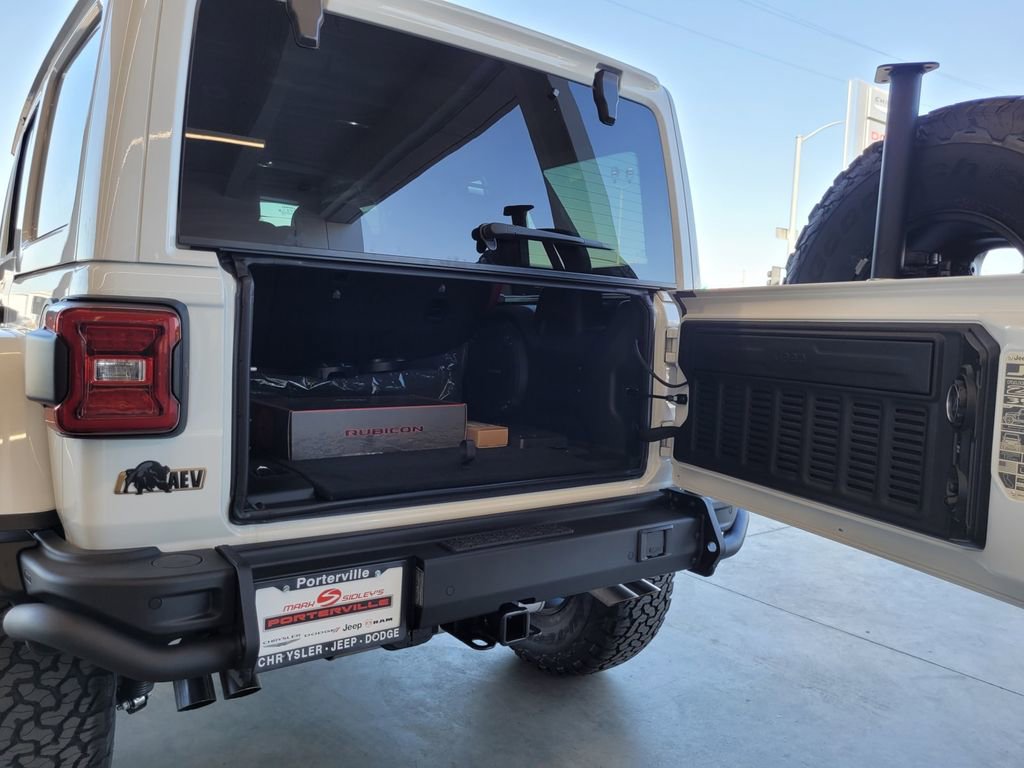 New 2023 Jeep Wrangler Unlimited Rubicon 392 image 19