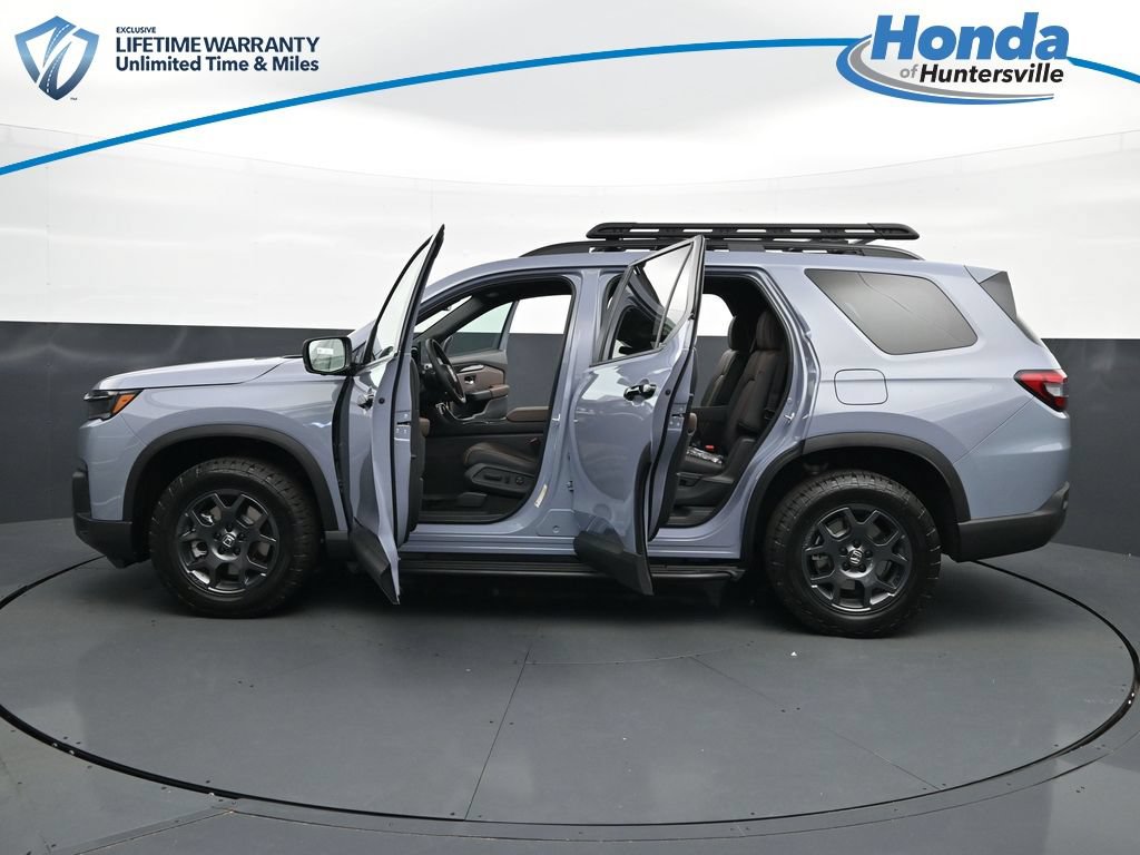 New 2026 Honda Pilot TrailSport image 39