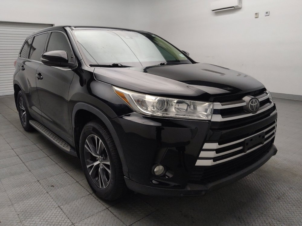 Used 2019 Toyota Highlander Plus FWD image 13