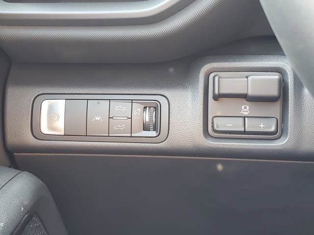 New 2025 Chevrolet Silverado EV LT AWD/4WD image 12