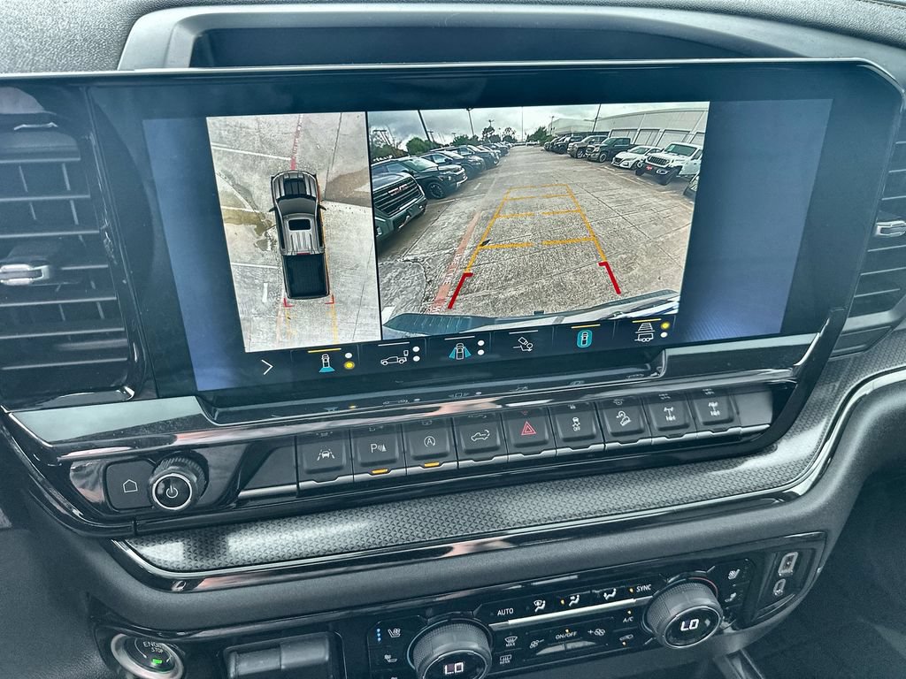 Used 2022 Chevrolet Silverado 1500 ZR2 w/ Technology Package AWD/4WD image 29