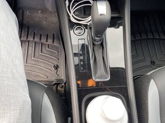 Used 2024 Nissan Kicks SR w/ SR Premium Package FWD image 16