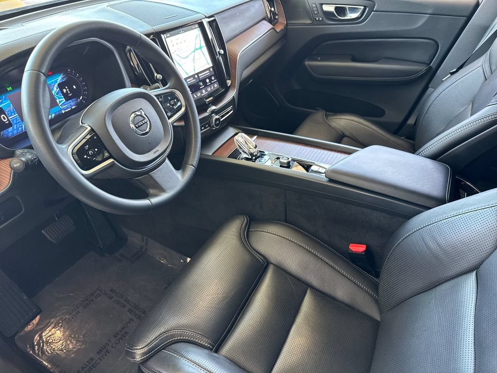 Certified 2023 Volvo XC60 B5 Ultimate AWD/4WD image 9