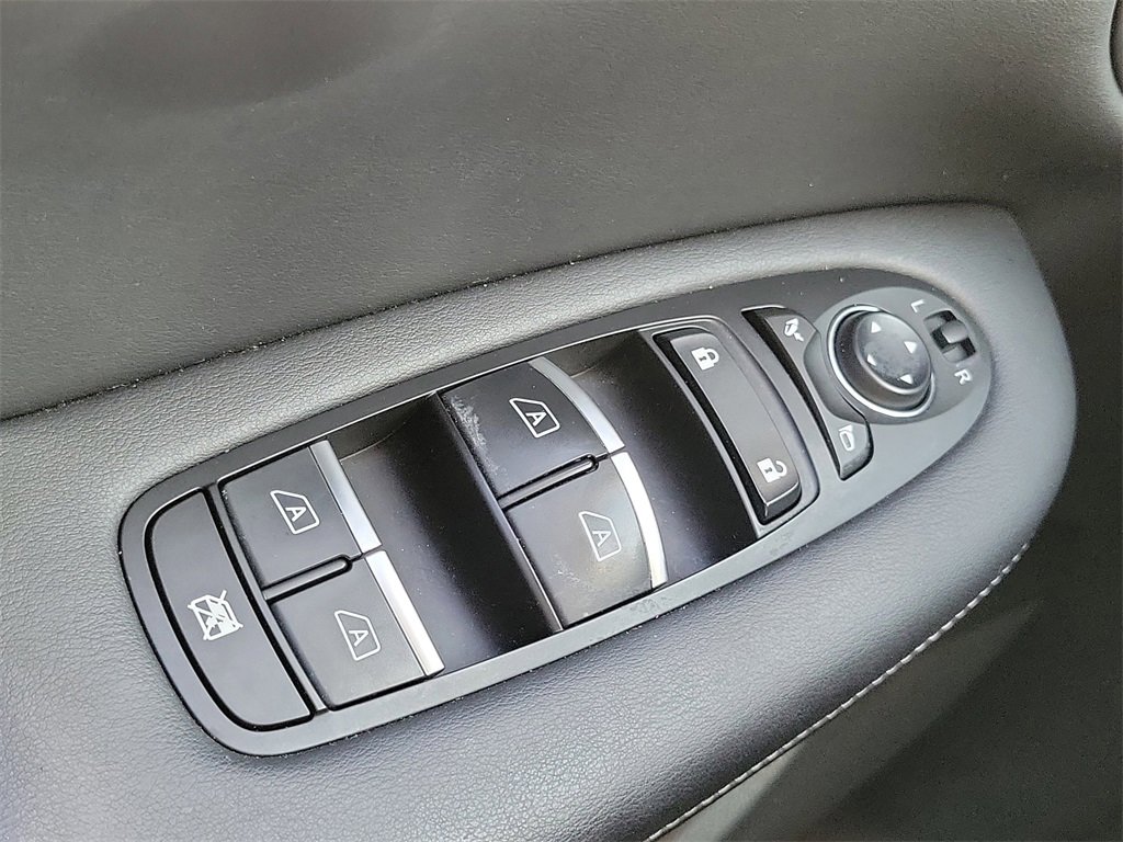 Used 2022 INFINITI QX50 Luxe image 15