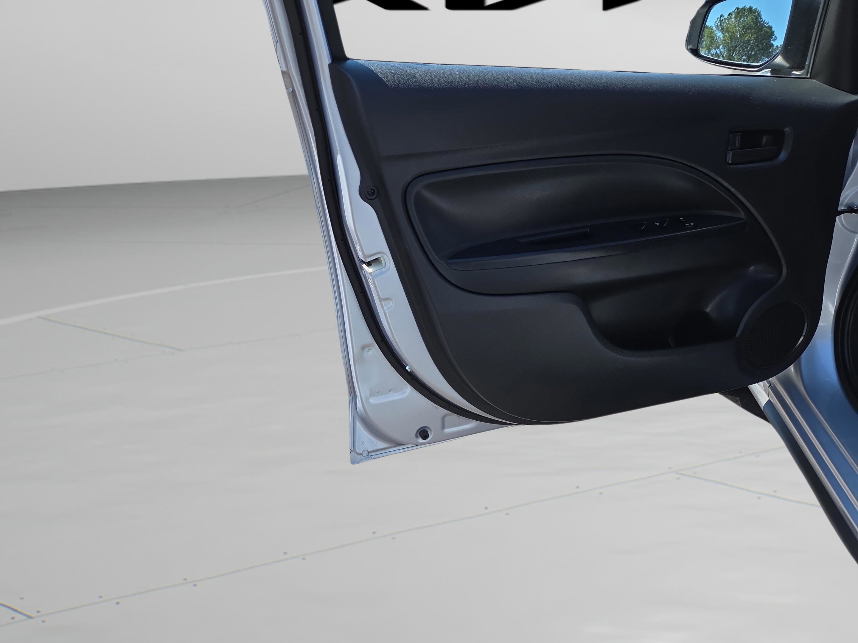 Used 2024 Mitsubishi Mirage ES image 26