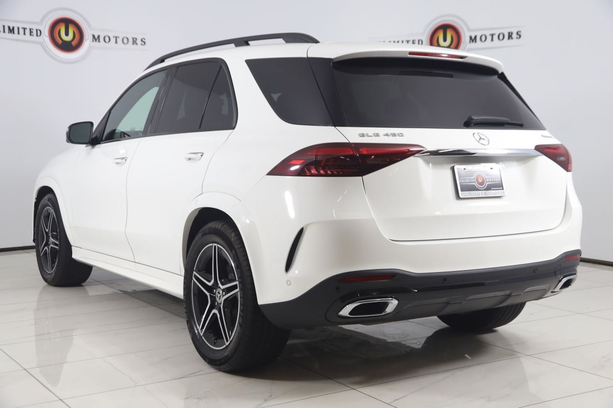 Used 2025 Mercedes-Benz GLE 450 4MATIC image 4