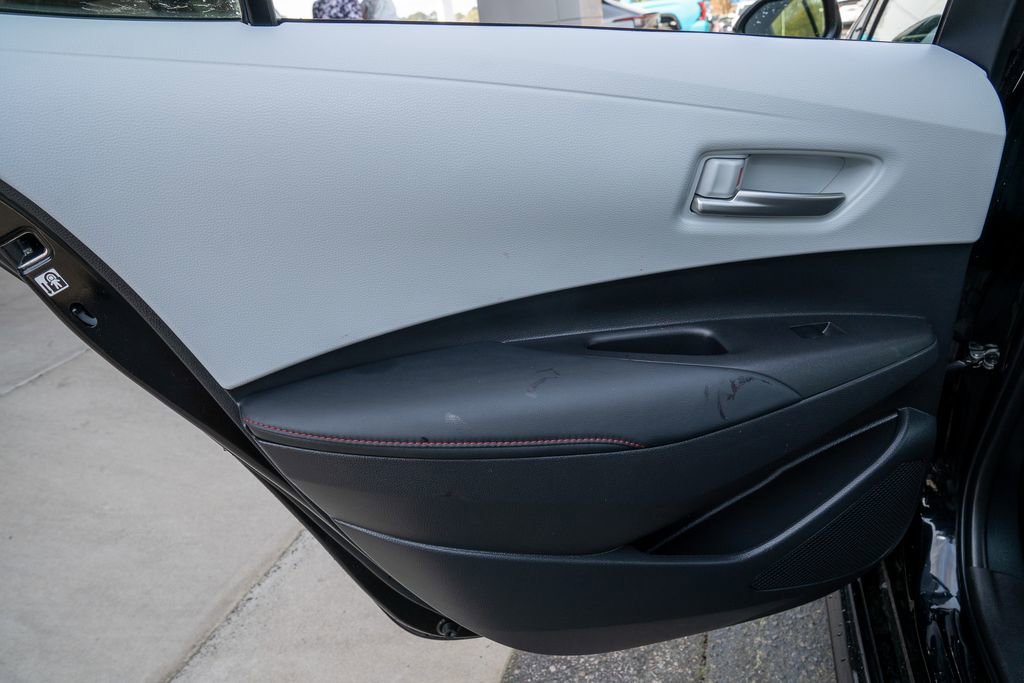 Used 2023 Toyota Corolla SE image 9