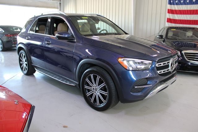 Used 2025 Mercedes-Benz GLE 450e 4MATIC image 42