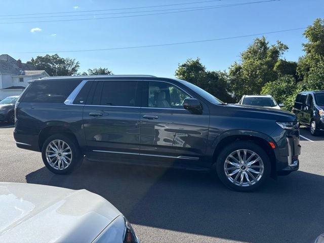 Used 2021 Cadillac Escalade ESV Premium Luxury AWD/4WD image 5