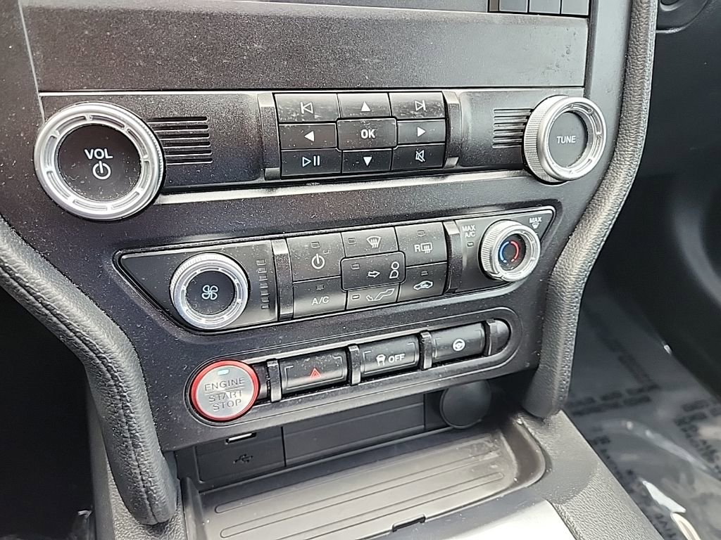Used 2023 Ford Mustang Coupe image 29